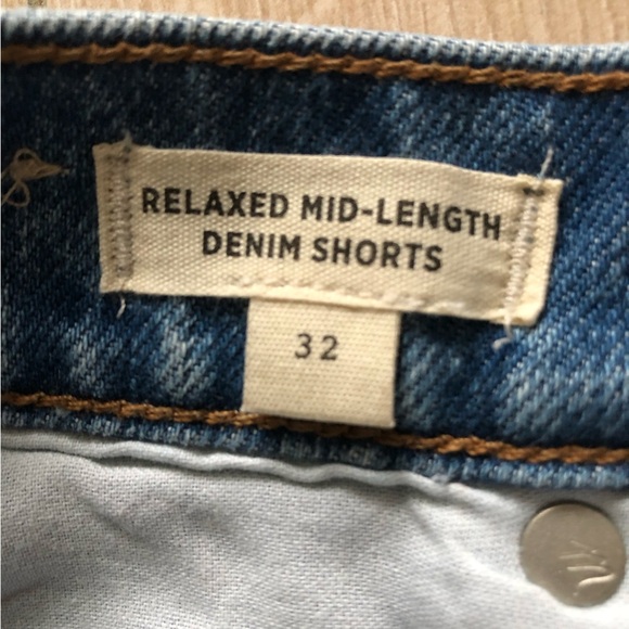 NWT Madewell Relaxed Mid-Length Denim Shorts Size 32 - Picture 6 of 10